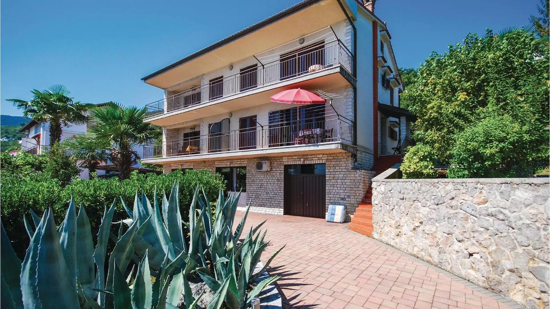 Awesome Apartment In Lovran With House Sea View